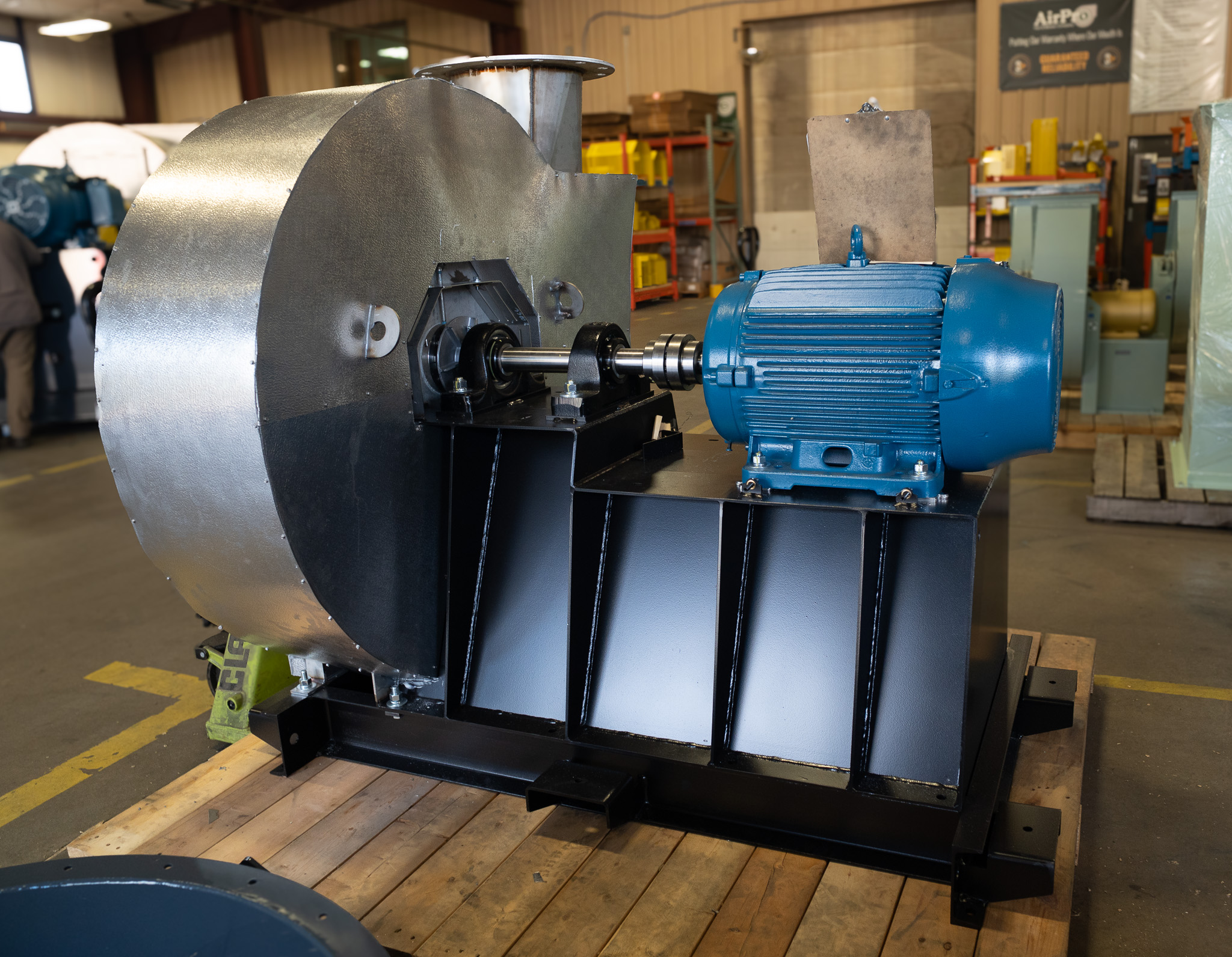 AirPro Pressure Blower aluminum cladding